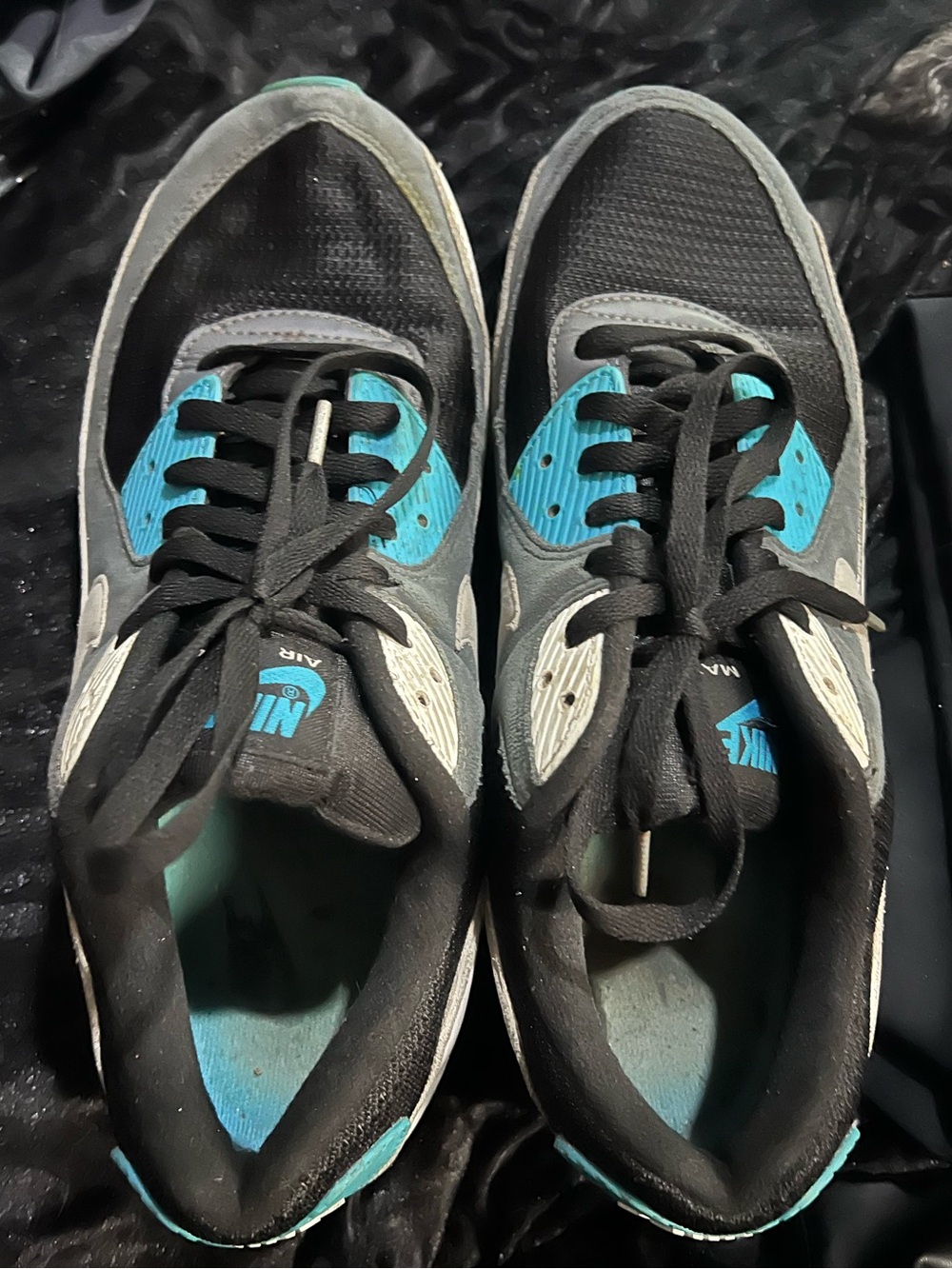 Nike Air Max 90 Sneakers